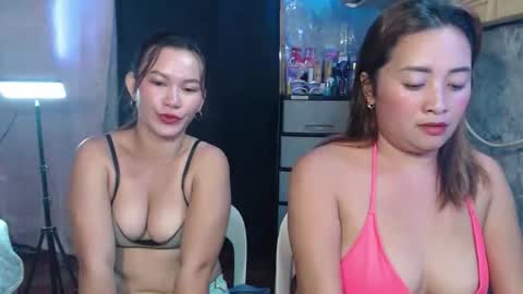 Snapshot of ursweetpinky chatting on 02.25.26 ursweetpinky online show from 02.25.26