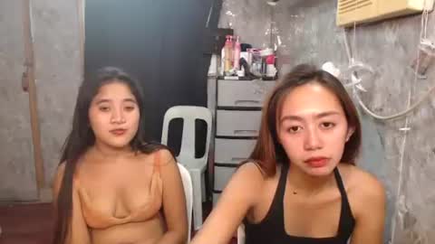 Snapshot of ursweetpinky chatting on 05.03.26 ursweetpinky online show from 05.03.26