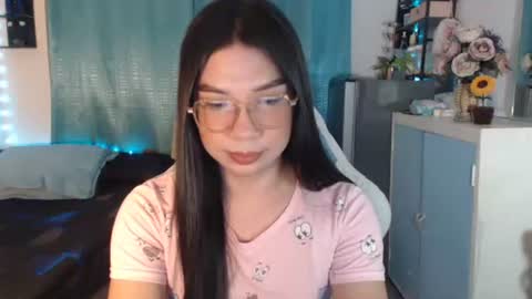 Ashley Kate Mateo Gray online show from 03.23.26