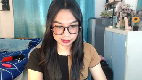 Snapshot of urwetasianprincessxx chatting on 06.12.26 Ashley Kate Mateo Gray online show from 06.12.26