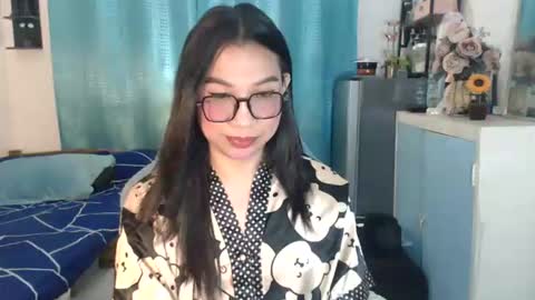 Snapshot of urwetasianprincessxx chatting on 06.26.26 Ashley Kate Mateo Gray online show from 06.26.26