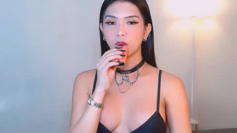 urwildest_margaret online show from 02.11.26