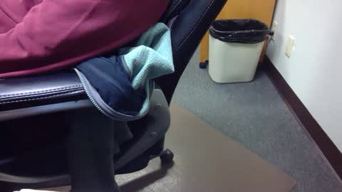 Snapshot of useemie chatting on 12.20.24 useemie online show from 12.20.24