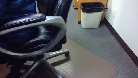 Snapshot of useemie chatting on 01.03.25 useemie online show from 01.03.25