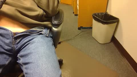 Snapshot of useemie chatting on 02.07.25 useemie online show from 02.07.25