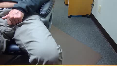 Snapshot of useemie chatting on 03.10.25 useemie online show from 03.10.25