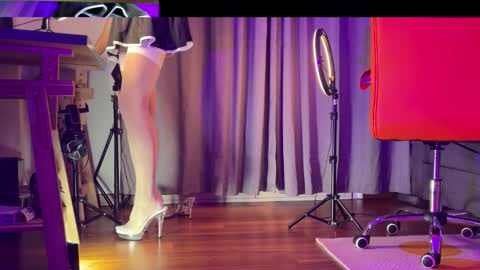 Snapshot of utopia2024 chatting on 11.01.25 sdickyinout online show from 11.01.25