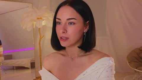 Anika On vacation online show from 01.17.25