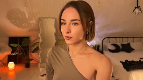 Anika On vacation online show from 11.15.25