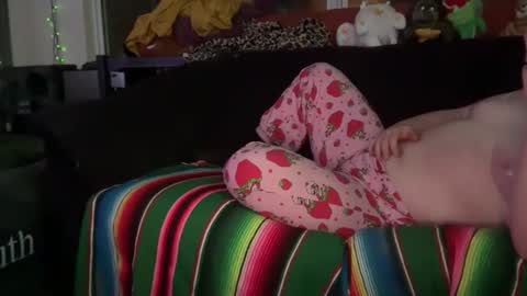 v69923285 online show from 12.18.25