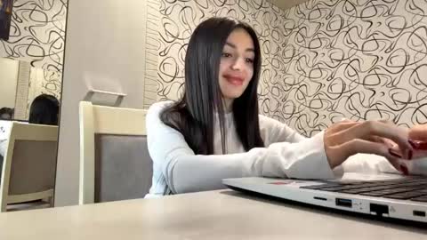 Snapshot of vadadasinger chatting on 05.30.26 Kiki online show from 05.30.26