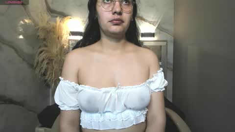 Snapshot of vainilla_cam chatting on 03.06.26 Vainilla online show from 03.06.26