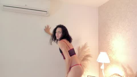 Snapshot of vaioletgirl_1 chatting on 04.28.26 Vaiolet online show from 04.28.26