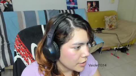 Vaiolet1314 online show from 02.28.25