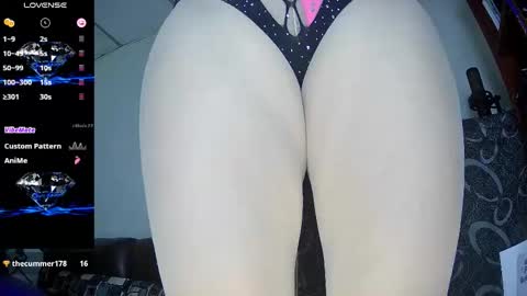 Snapshot of vale_bunny chatting on 10.24.25 Valery online show from 10.24.25