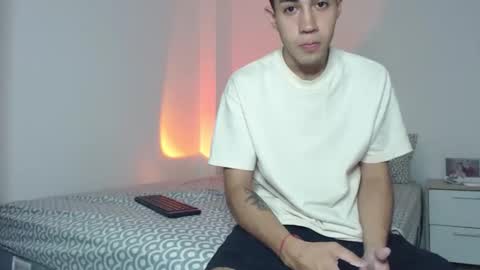 valen paul online show from 12.16.25