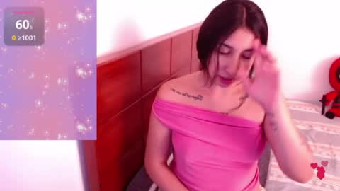 Snapshot of valen_tina33 chatting on 06.12.26 Valentina online show from 06.12.26