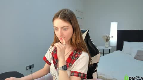 Snapshot of valenora1 chatting on 05.30.26 Nora online show from 05.30.26
