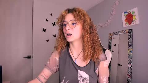 Snapshot of valent_27 chatting on 07.27.26 Valentina online show from 07.27.26