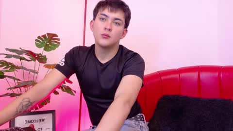 Valentin  online show from 11.16.25