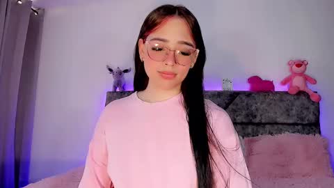 Snapshot of valentina_alba chatting on 01.10.25 Valentina online show from 01.10.25