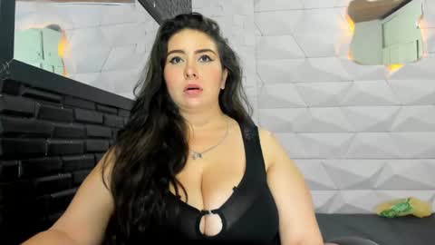 Valentina online show from 01.25.25