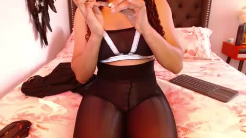 Valen Ferrer online show from 03.07.26