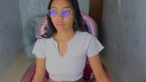 Snapshot of valentina_gomez_s chatting on 06.14.26 Valentina online show from 06.14.26