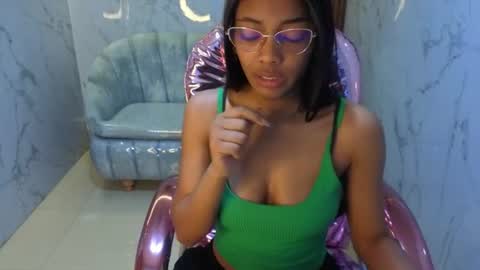 Snapshot of valentina_gomez_s chatting on 06.29.26 Valentina online show from 06.29.26