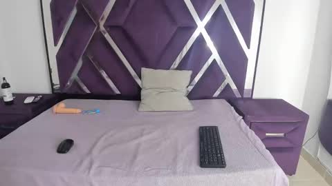 Snapshot of valentinaasm chatting on 11.08.25 valentinaasm online show from 11.08.25