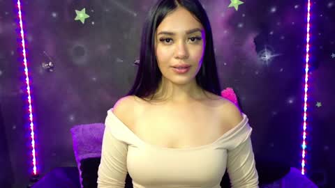 valentinarojass_ online show from 05.30.26