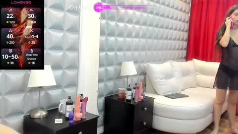 Snapshot of valentinasu chatting on 12.04.24 Valentina online show from 12.04.24