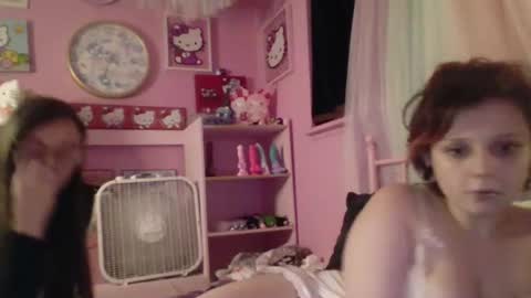Snapshot of valentinesparx chatting on 07.18.26 Valerie online show from 07.18.26