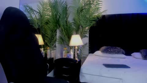 valeri_tafur online show from 10.11.25