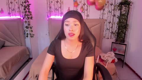 Snapshot of valeria_dark_ chatting on 05.13.26 valeria online show from 05.13.26