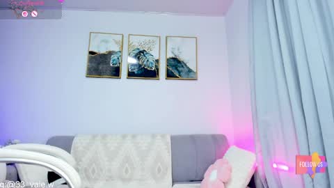 Snapshot of valeria_wood chatting on 05.26.26 valeria online show from 05.26.26
