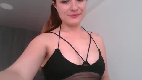 valeriafrannco online show from 05.08.26