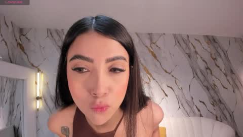 Snapshot of valeriavelvet chatting on 04.23.26 Vale online show from 04.23.26