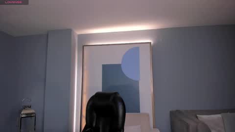 Snapshot of valeriavelvet chatting on 05.20.26 Vale online show from 05.20.26