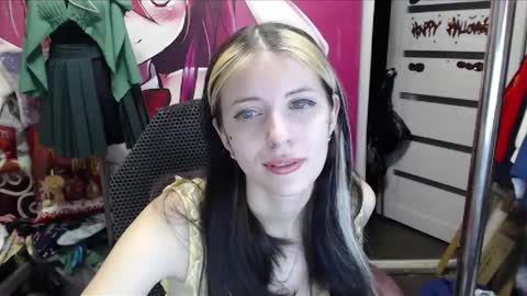 ValeriaXKiss online show from 02.04.26