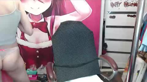 Snapshot of valeriaxkiss chatting on 05.18.26 ValeriaXKiss online show from 05.18.26