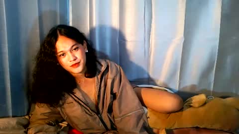 Snapshot of valerie_lure chatting on 07.21.26 addy online show from 07.21.26