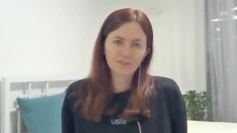 Snapshot of valerie_rose777 chatting on 01.27.25 valerie_rose777 online show from 01.27.25