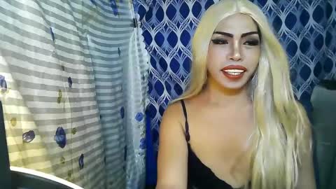 Snapshot of valerie_sensual chatting on 02.02.25 valerie_sensual online show from 02.02.25