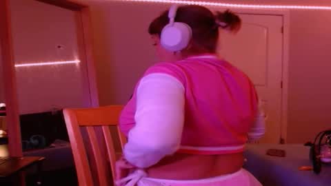 Valerie Virago online show from 02.06.26