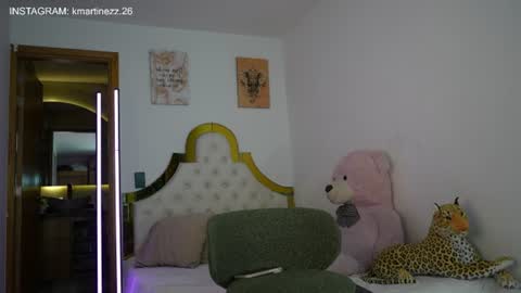 Snapshot of valeriecollinss_ chatting on 06.17.26 valeriecollinss_ online show from 06.17.26