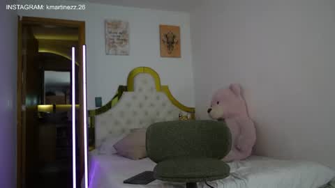 Snapshot of valeriecollinss_ chatting on 06.17.26 valeriecollinss_ online show from 06.17.26