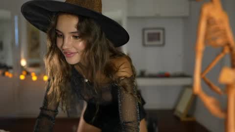 Valerie online show from 10.31.25