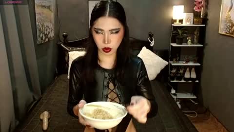 Snapshot of valeriehartes chatting on 07.25.26 Valerie online show from 07.25.26