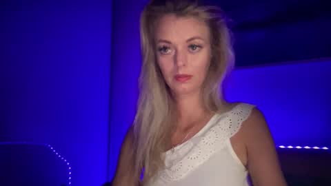 Valerie  online show from 09.09.25